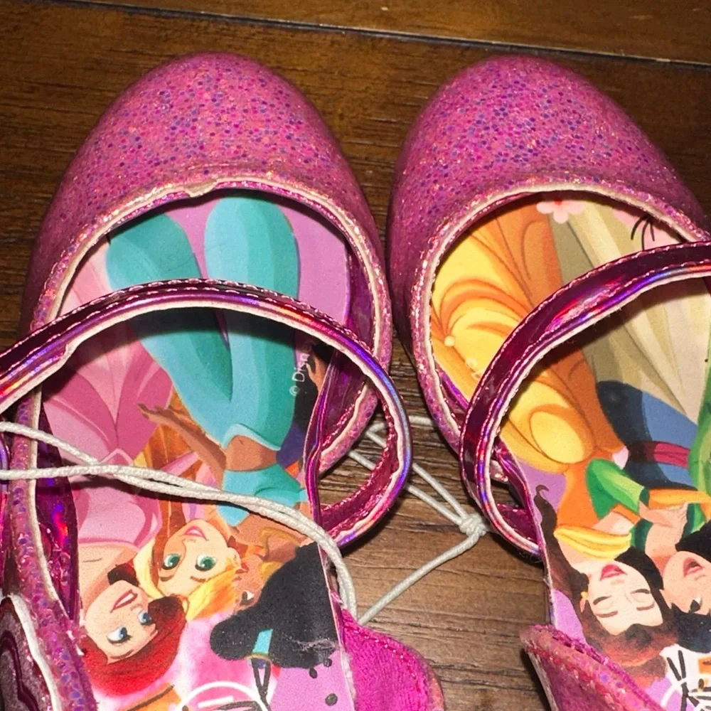 Disney Princess shoes‎ size 6 NWT